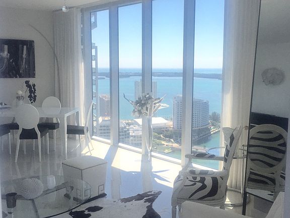 3rd image of 485 Brickell Ave APT 3908