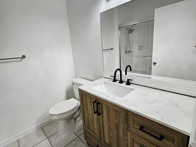 2331 NW 96th Ter #17L — Photo 11