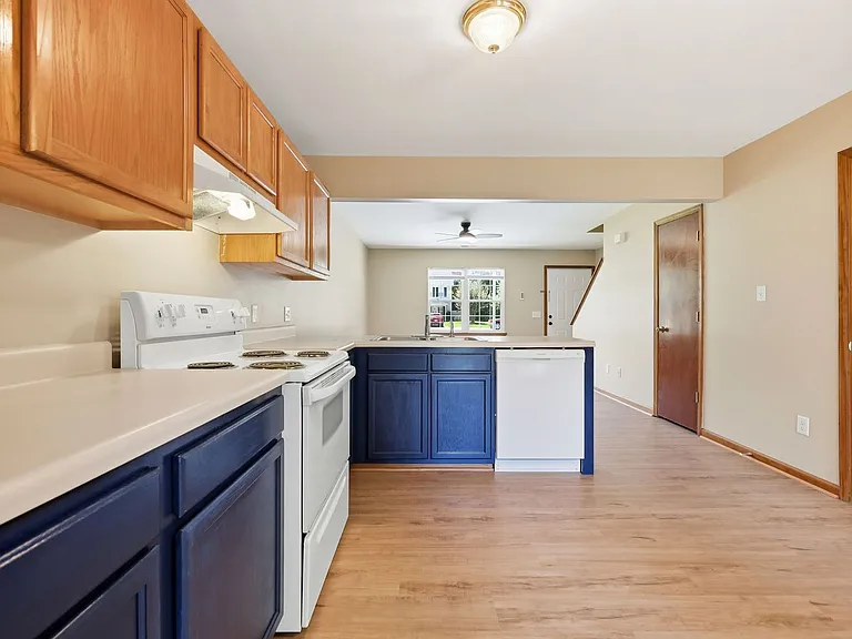 100 Pisgah Ct — Photo 6