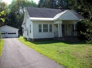 2490 River Rd, Schenectady, NY 12309