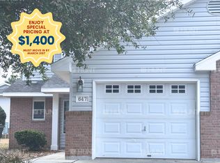 647 Juniper Ln, Havelock, NC 28532