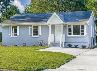 103 Greenbriar Rd, Greensboro, NC 27405