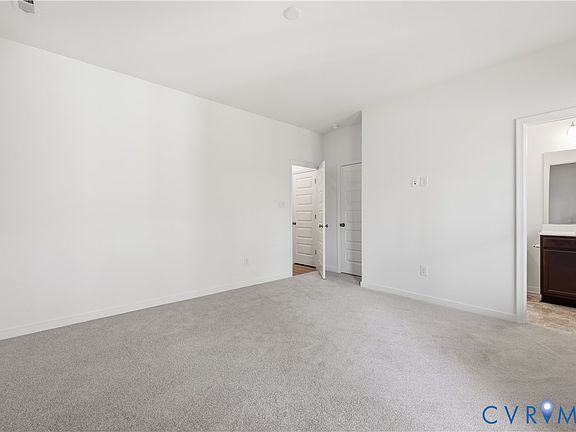 3rd image of 294 Greenpark Rd