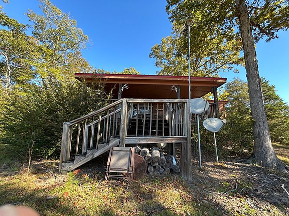 Cabin Overlooking Lake