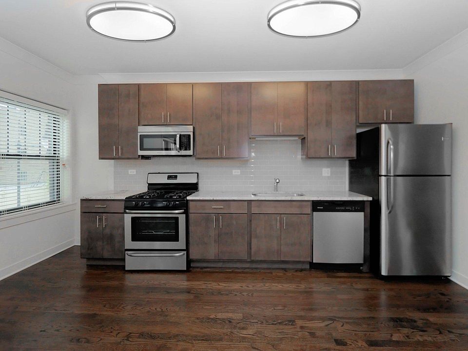 1st image of 5425 N Clark St #020d92e64
