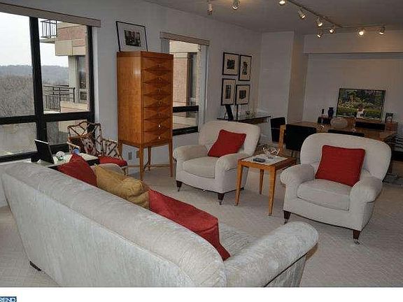 4th image of 1100 Lovering Ave APT 1206