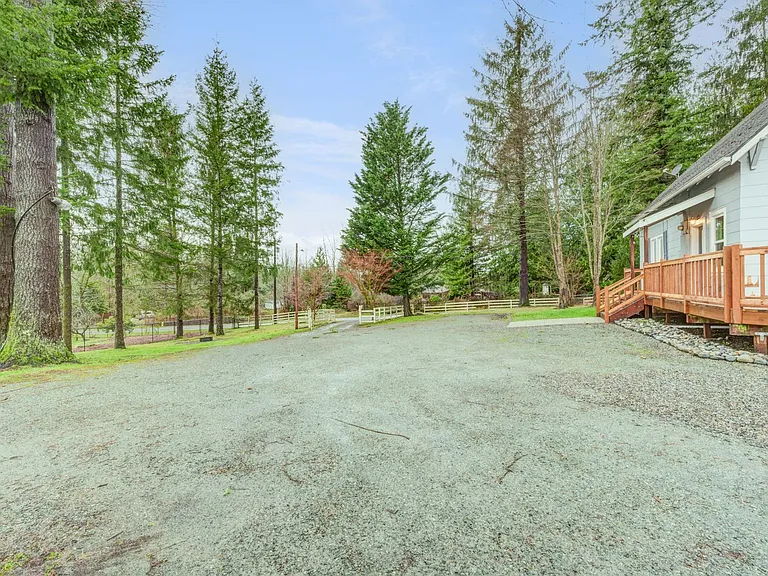 11825 Woods Lake Rd — Photo 33