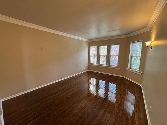 5th image of 2648 E 78th St #4