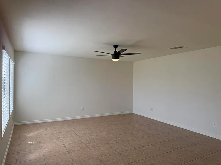 52395 Avenida Carranza — Photo 4