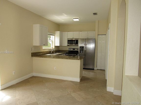 3rd image of 14024 SW 51st Ln