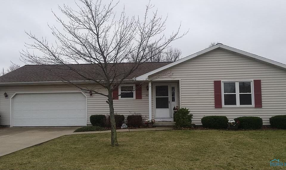 1st image of 925 N Harmony Dr