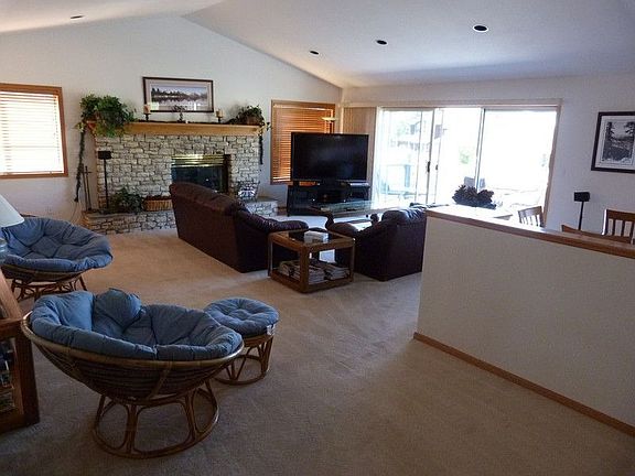 3rd image of 2235 Balboa Dr