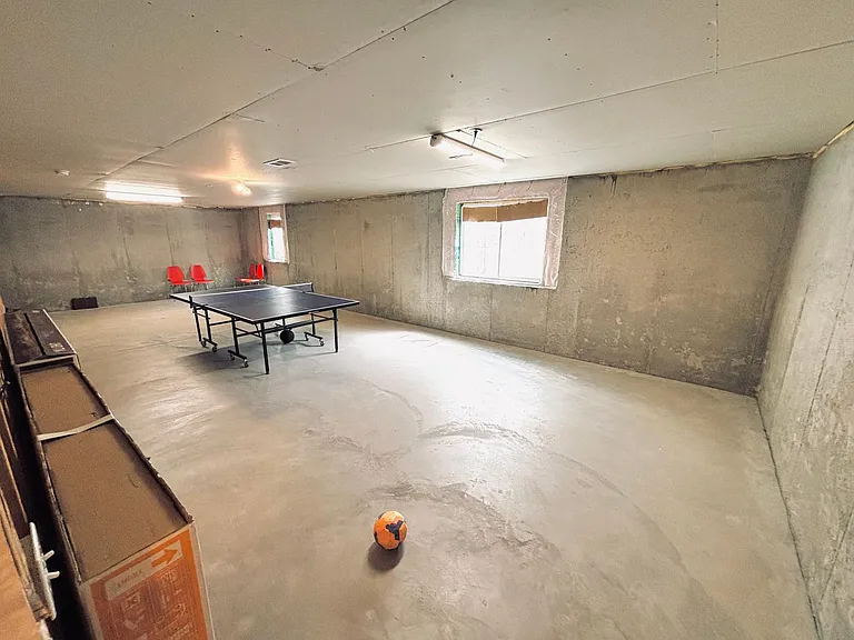 1533 Linwood Cir — Photo 44
