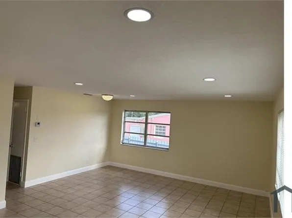 845 Green St, West Palm Beach, FL 33405