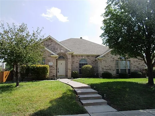7312 High Point Dr Photo 1