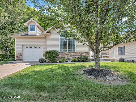 2nd image of 36 Greenbriar Dr
