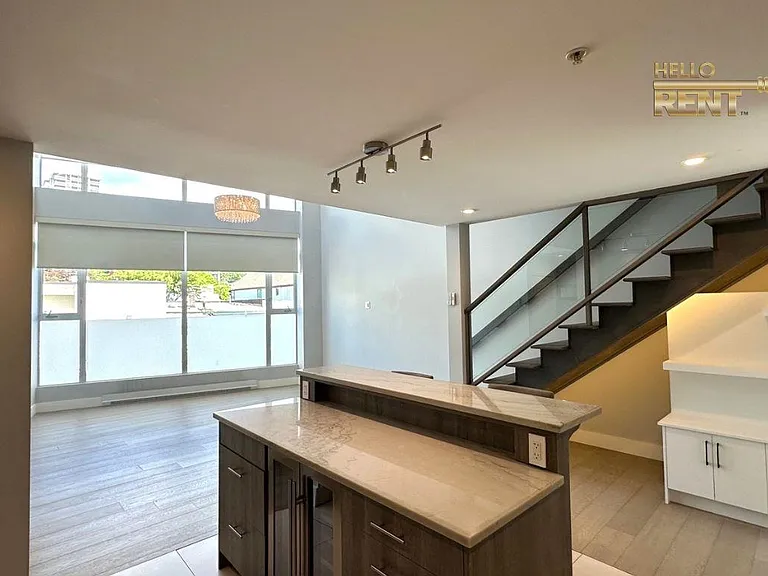 1525 Bellevue Ave #102 — Photo 4