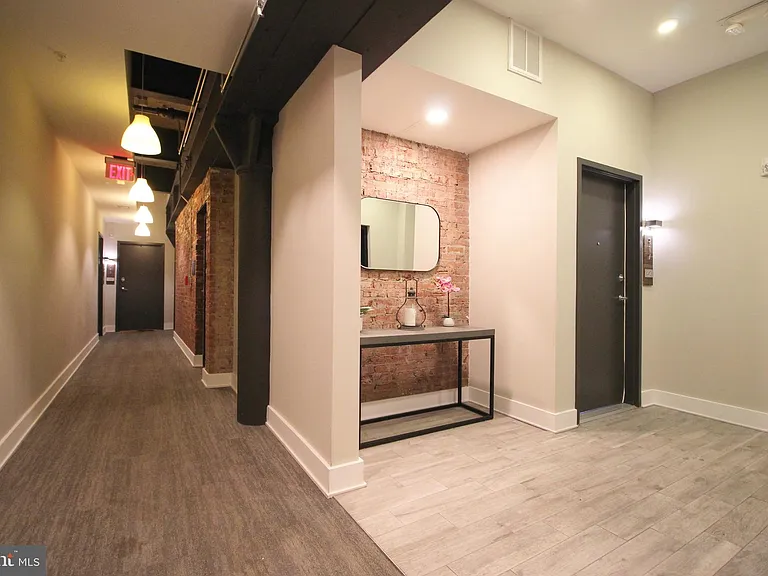 515 N Washington St #203 — Photo 21
