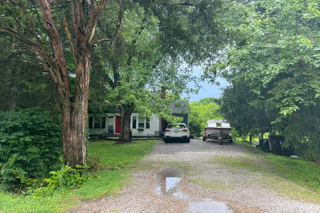 Real estate listing image