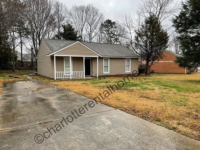 1st image of 6425 Woodthrush Dr