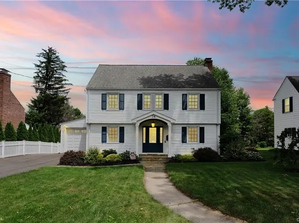 74 Ridgewood Road, West Hartford, CT 06107