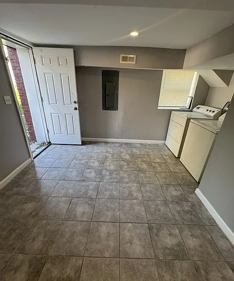 2101 Chelsea Ter #1 — Photo 19