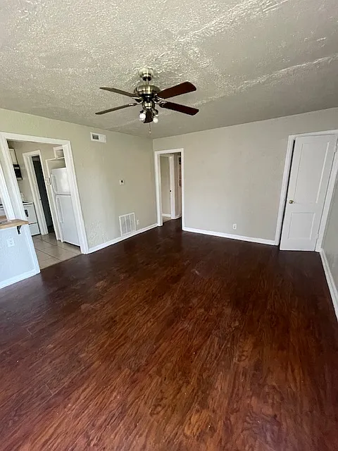 2 bed, 816 sqft, $950 — Photo 3