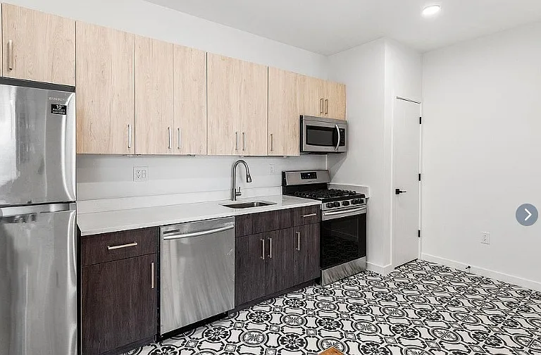 438 Memphis St #12 — Photo 4