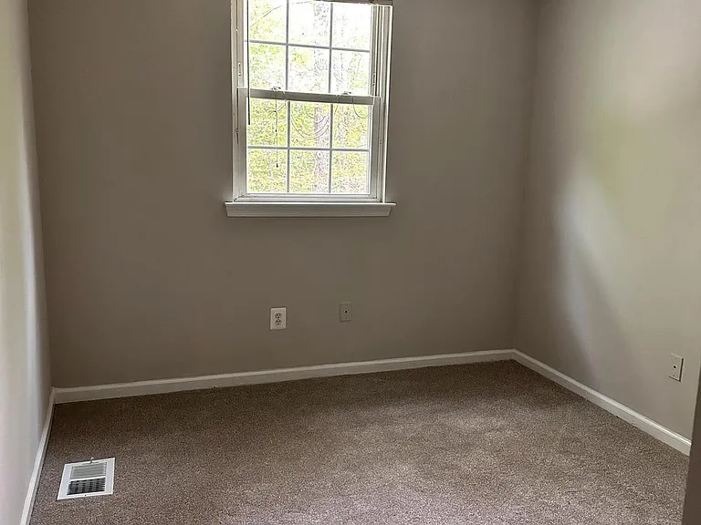 63 Constitution Ave — Photo 21
