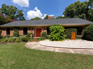 1324 Old Farm Rd, Charlotte, NC 28226