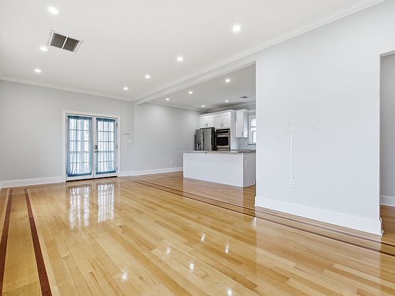 4th image of 27-29 Lyon St #3