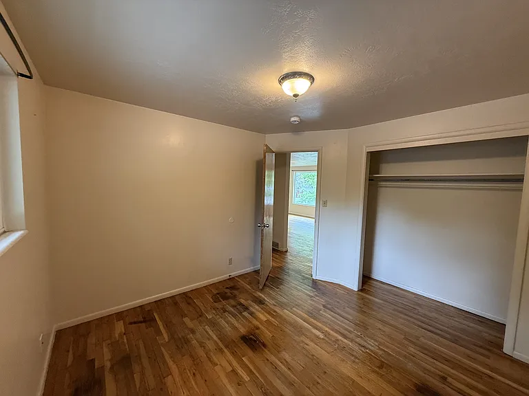2735 S 700 E — Photo 7
