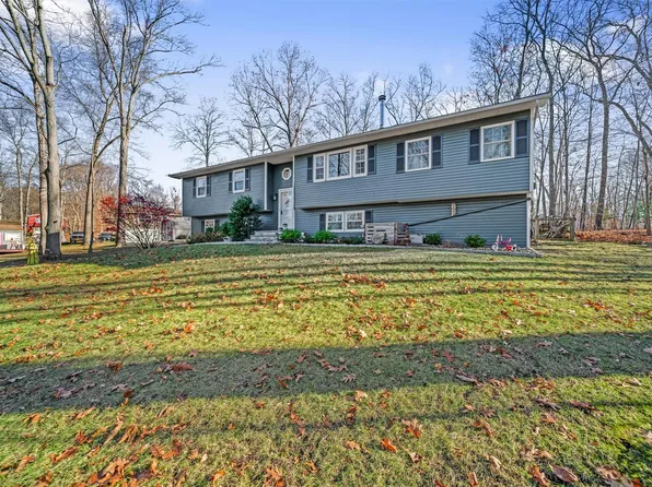 324 Chestnut Avenue, New Windsor, NY 12553