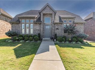 3305 SW Stonepoint Ave, Bentonville, AR 72713