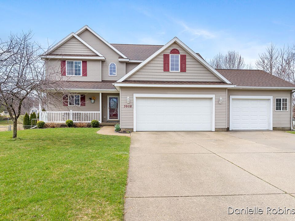 1st image of 3908 Sydney Ct NW