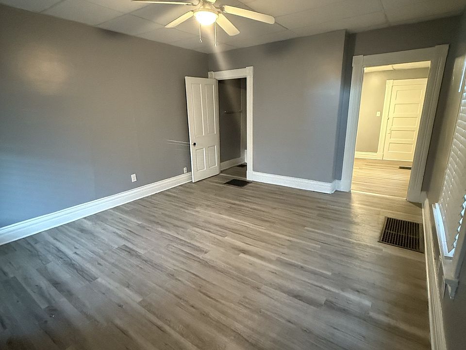 2nd image of 1514 Saint Clair St #1