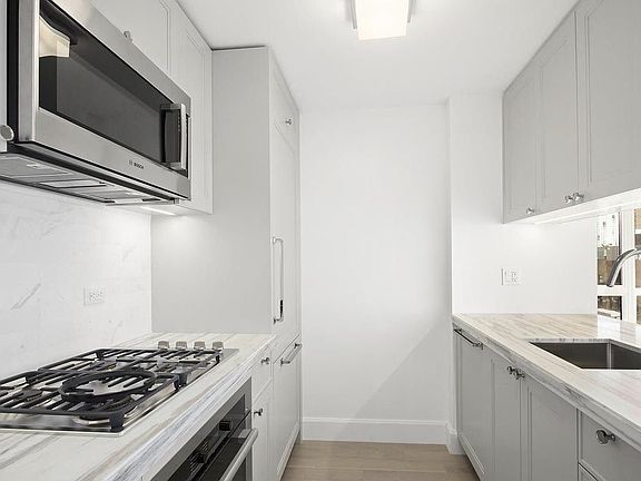 2nd image of 389 E 89th St APT 8F