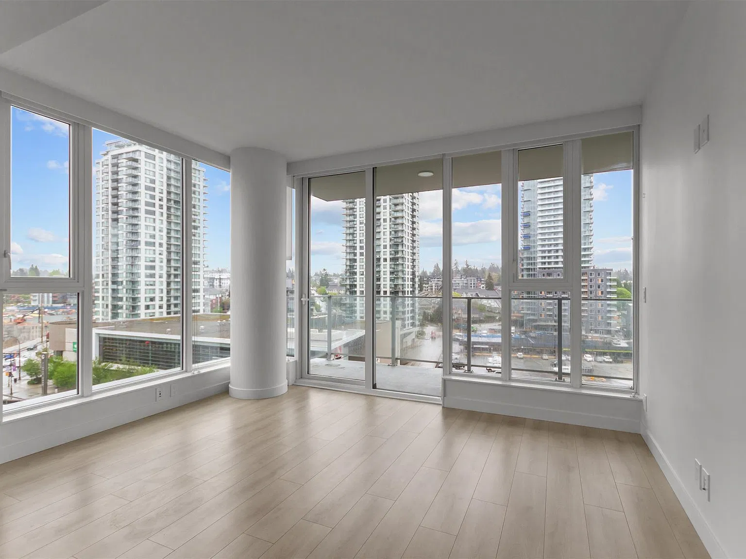 2 bed, 790 sqft, $2,875 — Photo 3