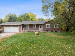 27526 Verdin St NW, Isanti, MN 55040