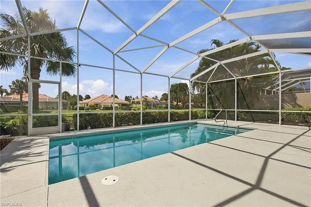 3 bed, 2.0 bath, 2181 sqft, $3,995 — Photo 2