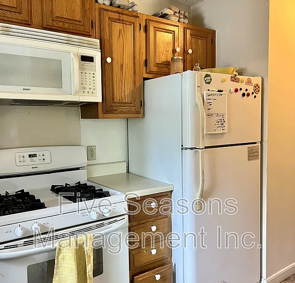 115-7 N Winooski Ave — Photo 2