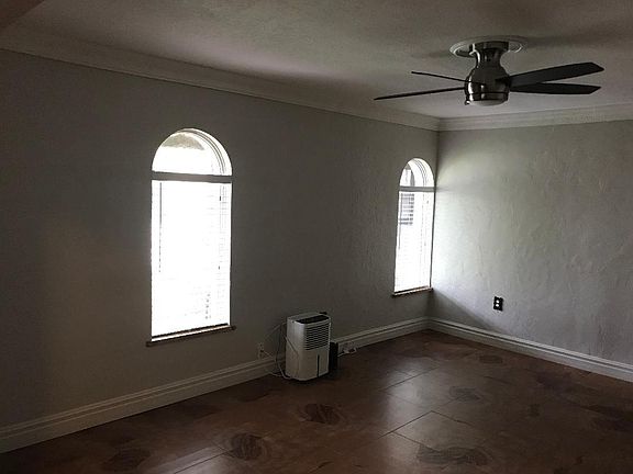3rd image of 2328 Haley Ct #D1