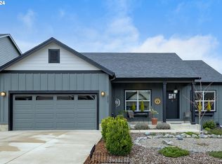 3023 W 2nd St, McMinnville, OR 97128