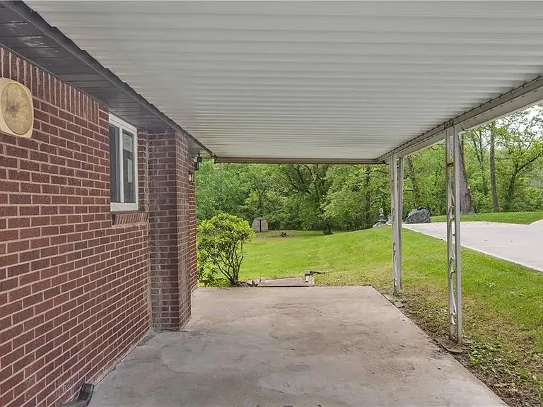 9830 Don Dr — Photo 10