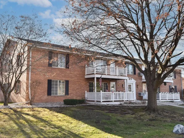 139 Heidel ROAD #5, Thiensville, WI 53092