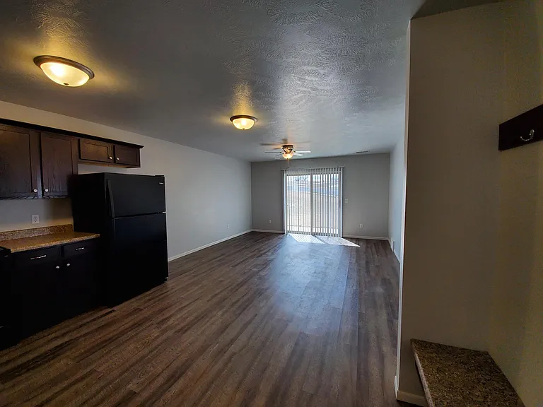 408 N Sioux Blvd #7 — Photo 8