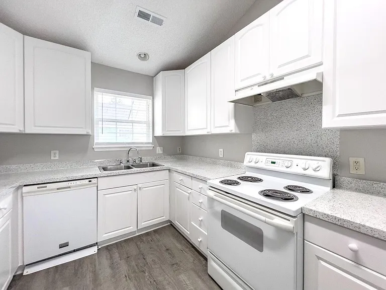 307 Sunburst Way — Photo 6