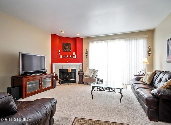 3rd image of 542 Woodhaven Dr