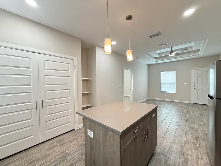 3708 Ventura Ave #2 — Photo 5