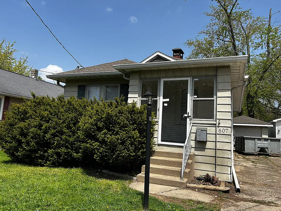 607 E Forrest Hill Ave